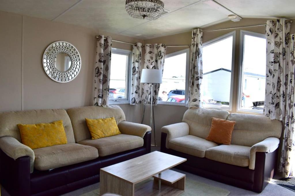 Cosy & Modern Private Seaview Caravan North Seaton ภายนอก รูปภาพ